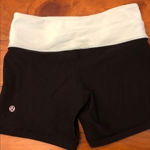 Lululemon Boogie Shorts size 4